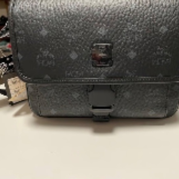 MCM Klassik Logo Patch Small Messenger Bag - Picture 2 of 6